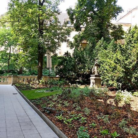 Hotel Svaty Jan Praha Bagian luar foto